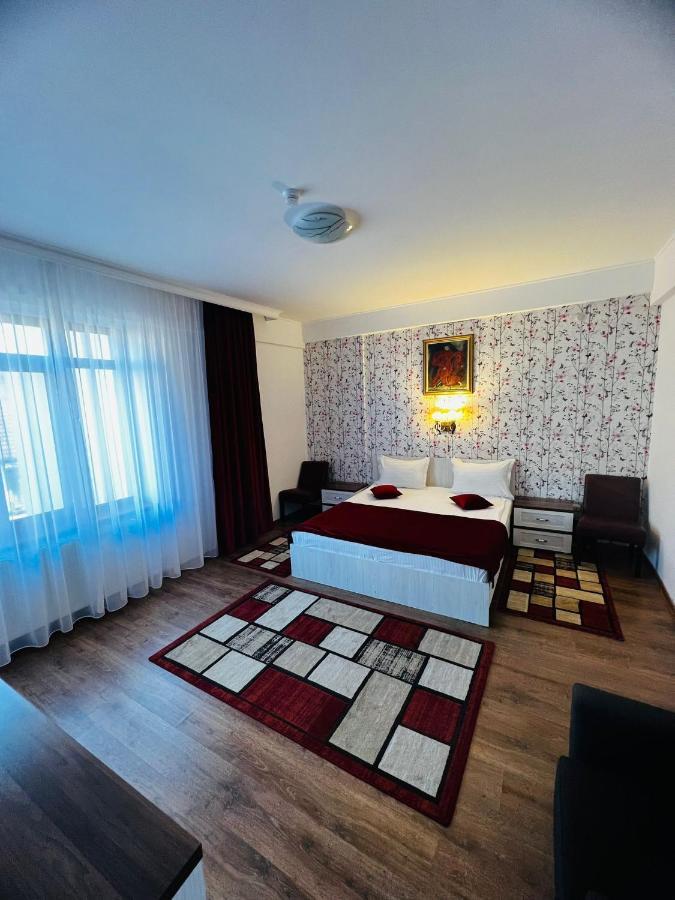 Hotel Suprem Băile Olăneşti Екстериор снимка