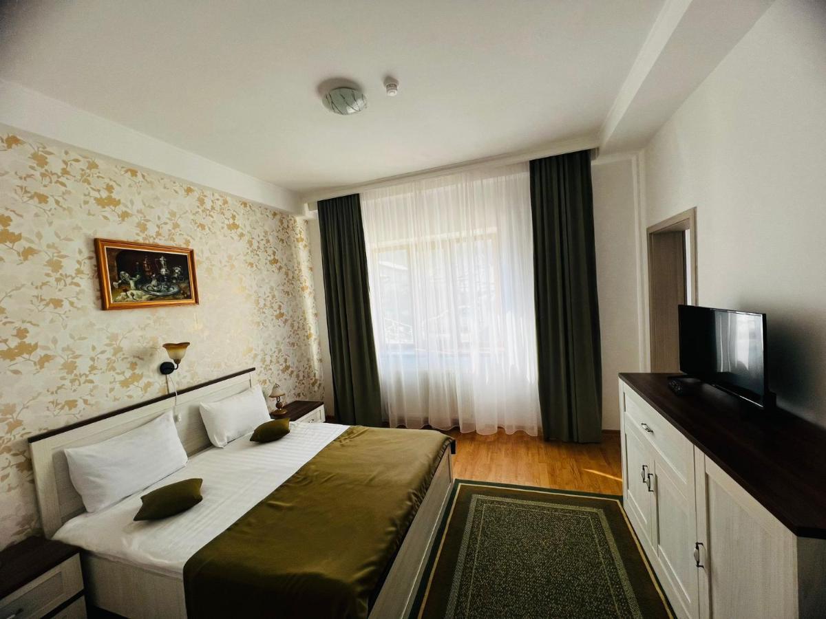 Hotel Suprem Băile Olăneşti Екстериор снимка
