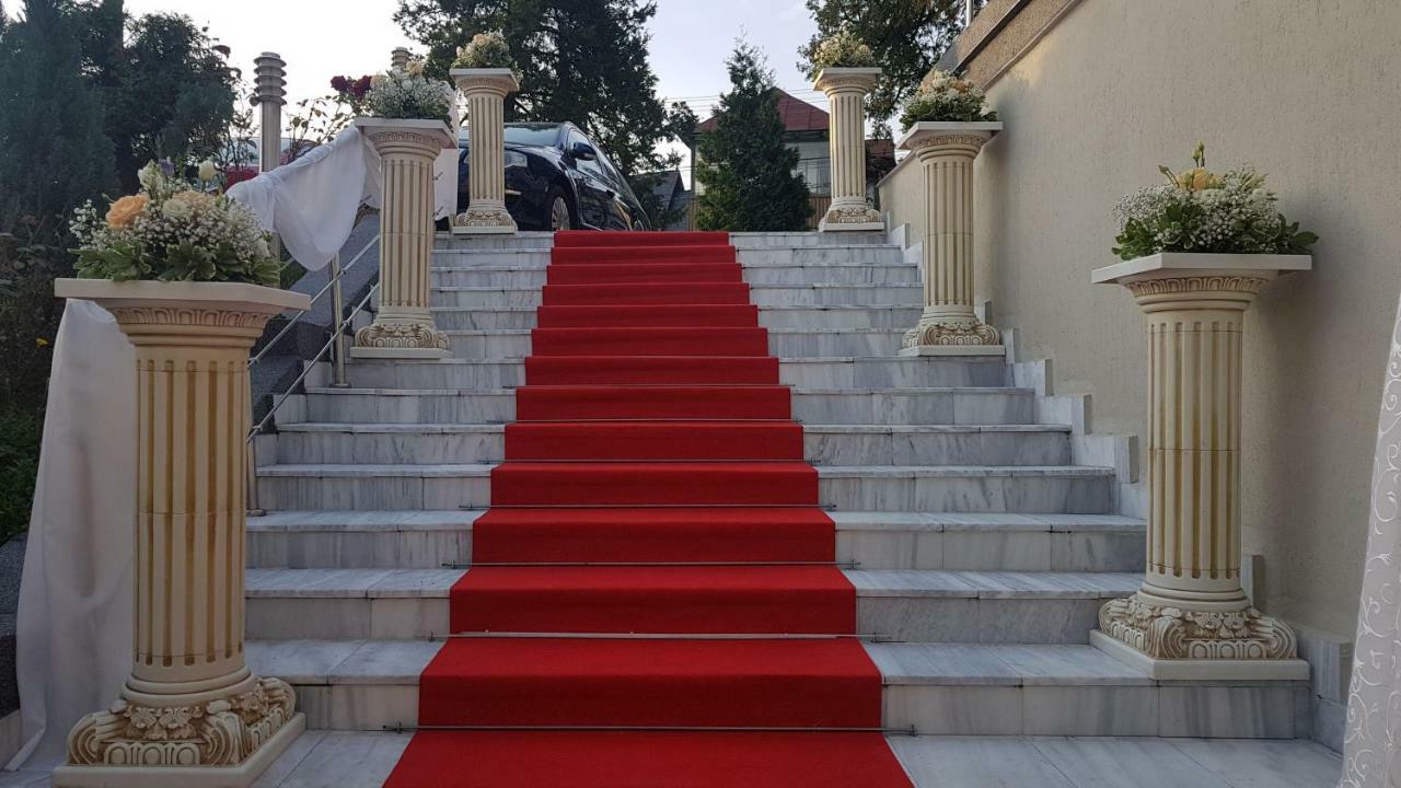 Hotel Suprem Băile Olăneşti Екстериор снимка