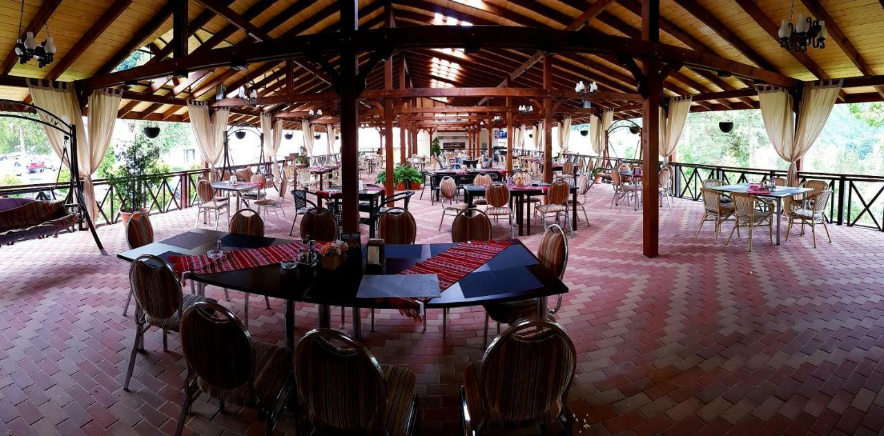 Hotel Suprem Băile Olăneşti Екстериор снимка
